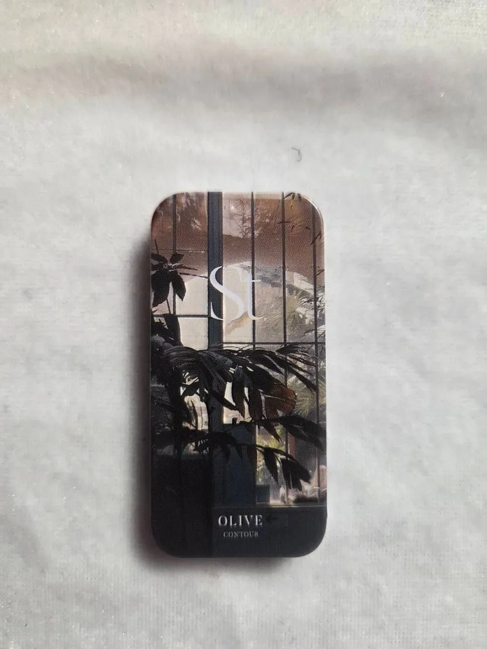 Seint Olive Contour Tin 4g New w/Out Box